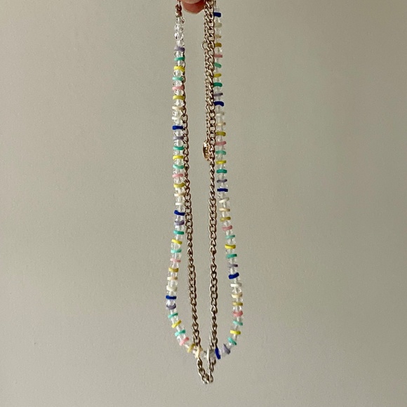 Beaded Multi Coloured Necklace/w Clear Crystals and Golden Chain - Picture 6 of 14